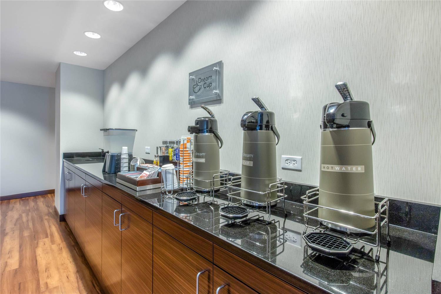 Mainstay Suites St Louis Airport 6/16
