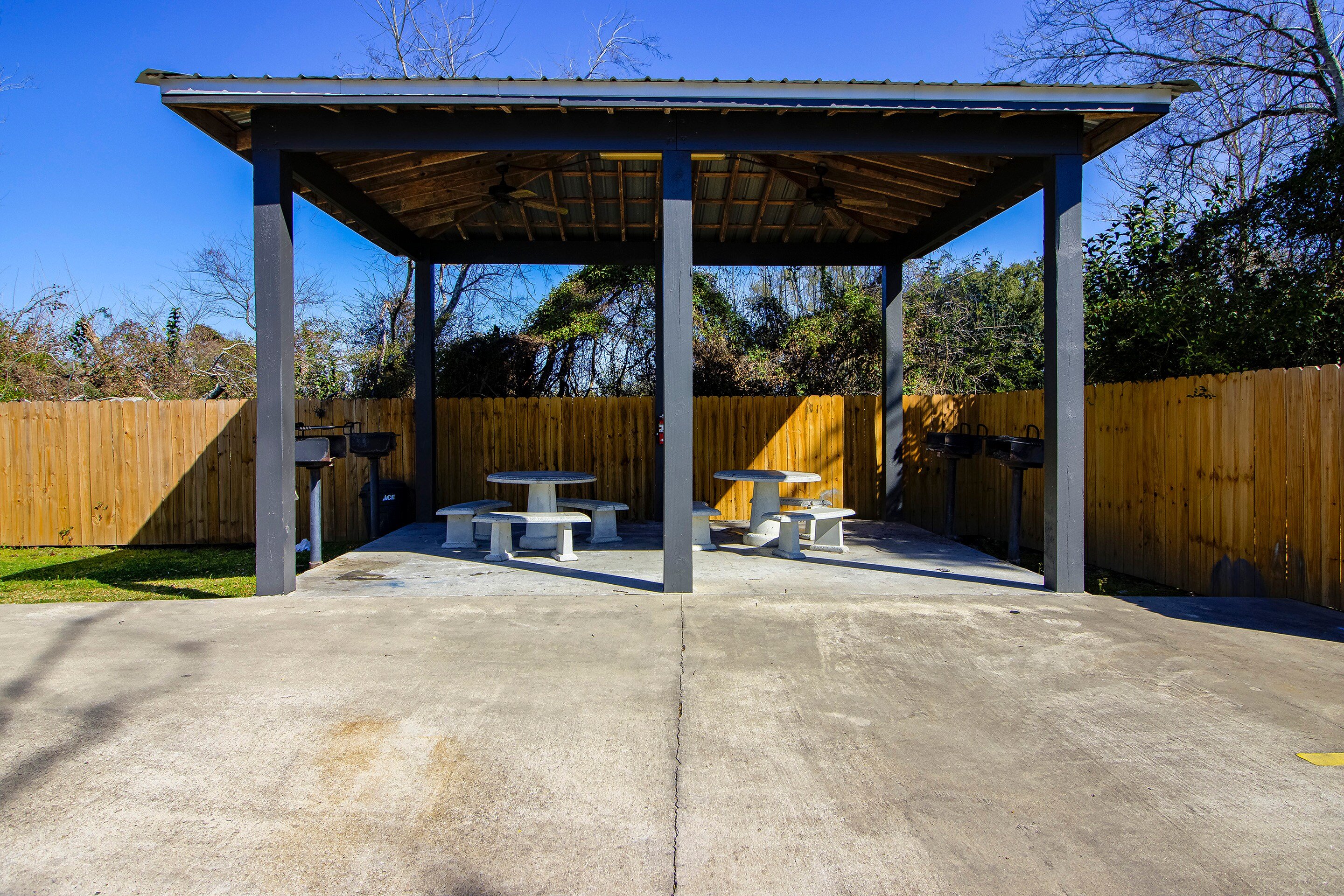 OYO Hotel Sulphur LA Hwy 90 West 32/37