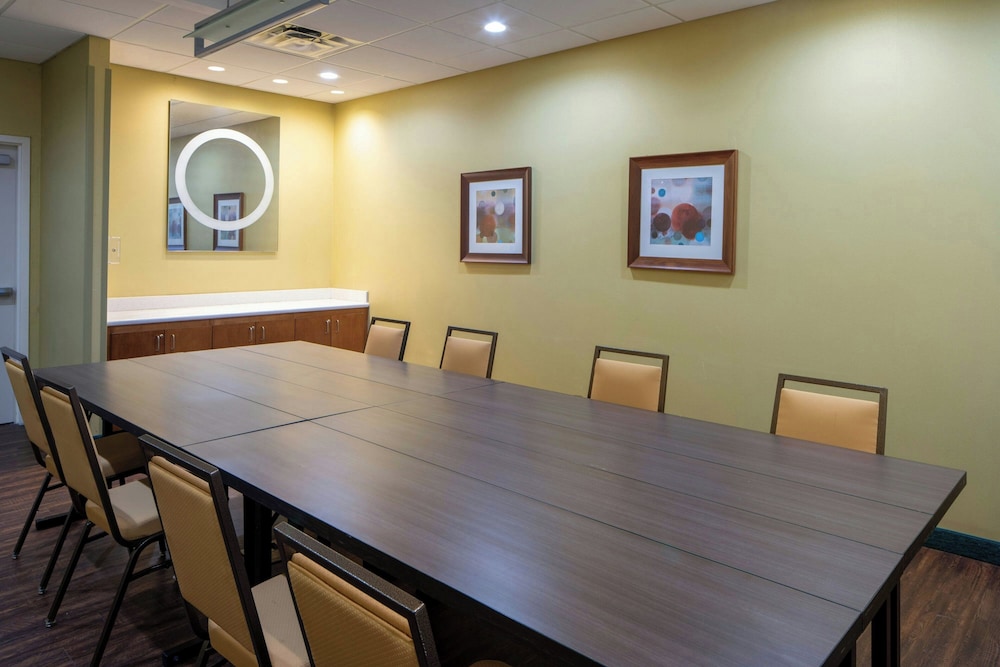 SpringHill Suites by Marriott Lake Charles 35/50