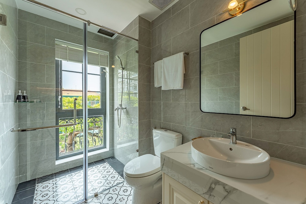Golden Sun Apartment & Hotel 46/50