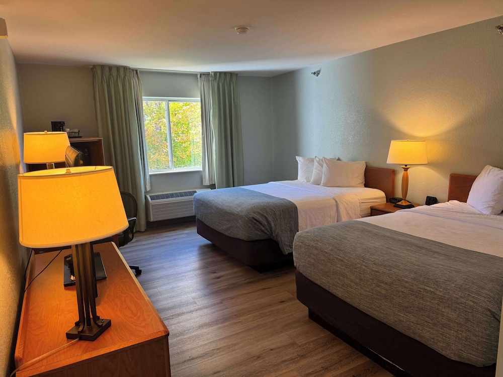 غرفة بسريرين كوين، Wingate By Wyndham Sioux City 5/8