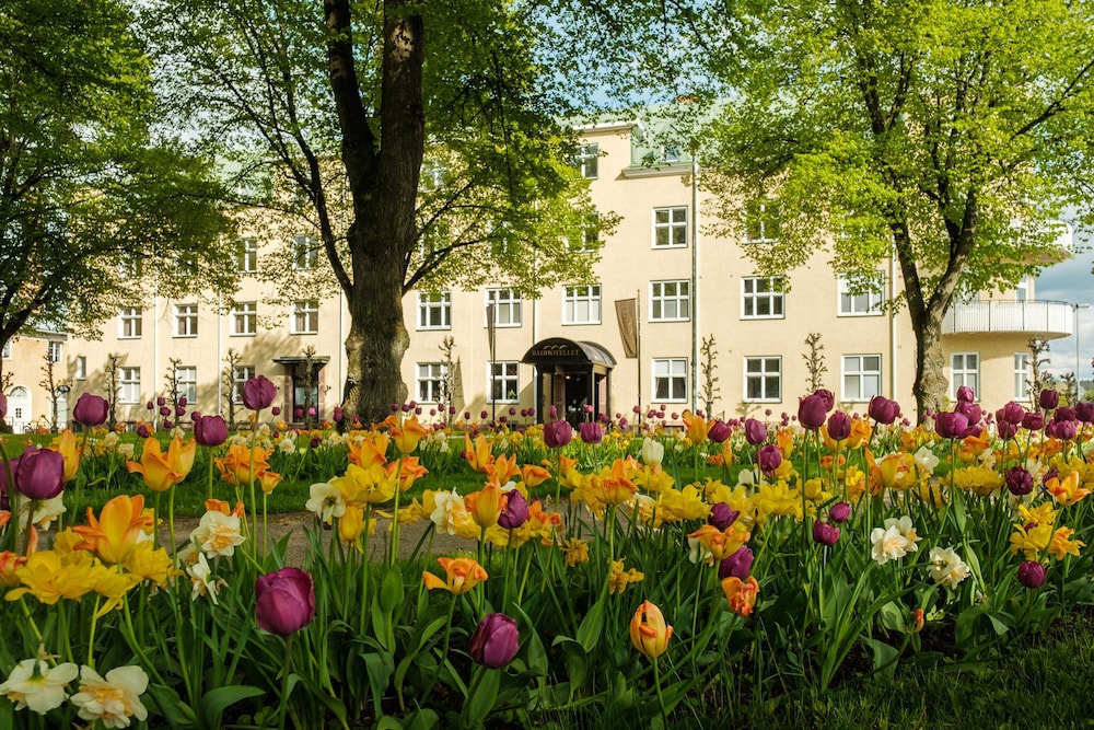 Badhotellet 44/50