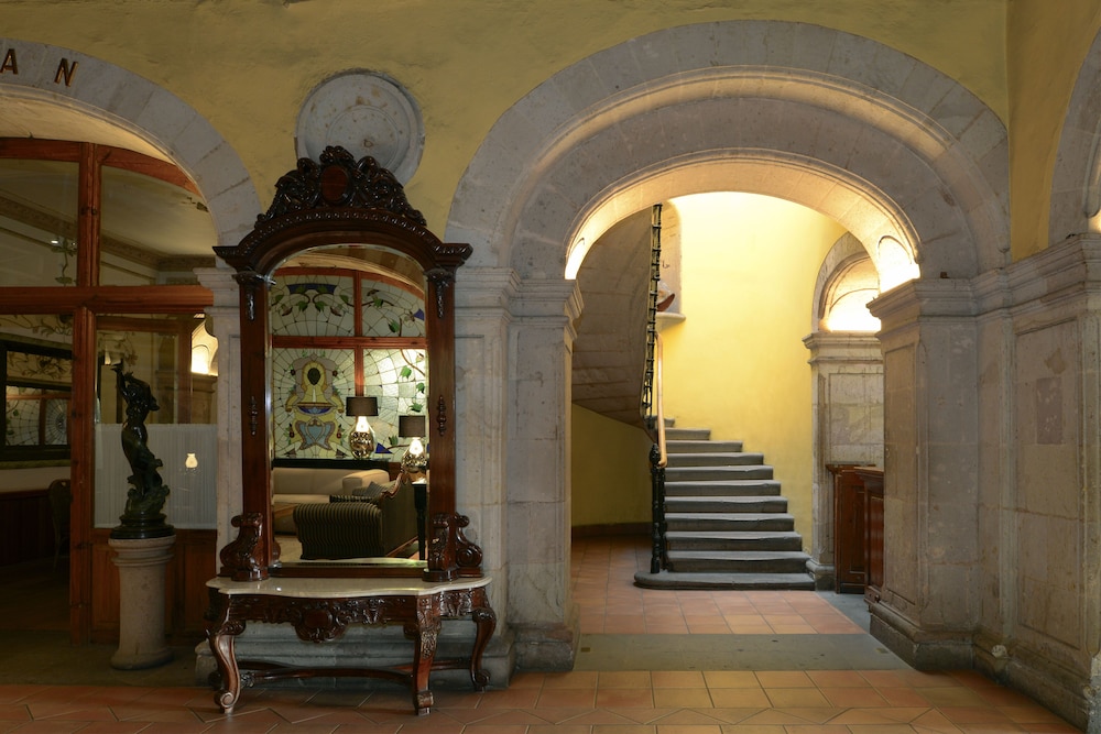 Los Juaninos Hotel 10/71