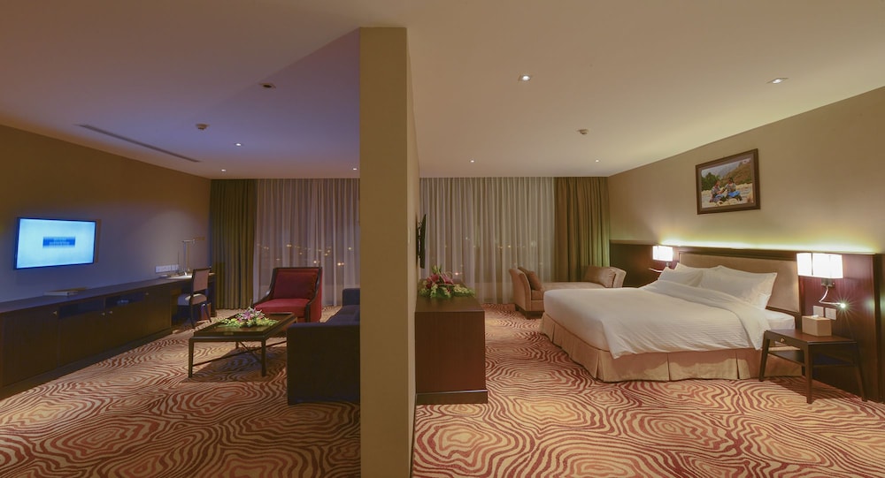 Aristo International Hotel 9/53