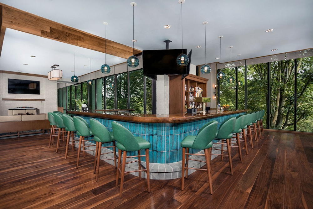 Merriweather Lakehouse 40/50