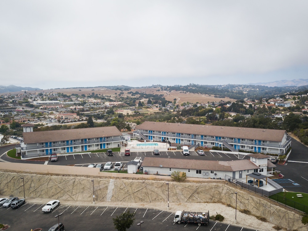 Days Inn by Wyndham Arroyo Grande/Pismo Beach 2/62