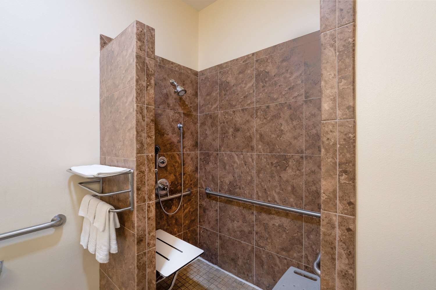 Baymont By Wyndham Savannah South 48/49
