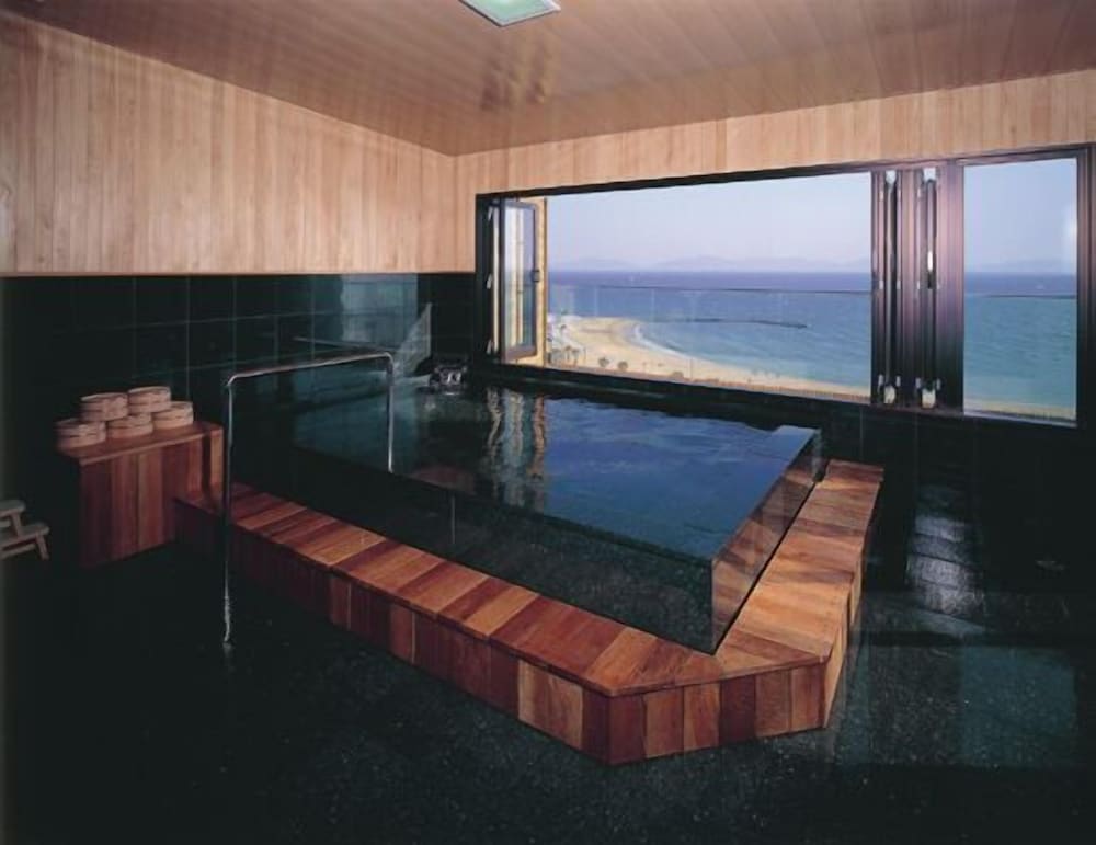 Nishiura Grand Hotel Kikkei 10/17