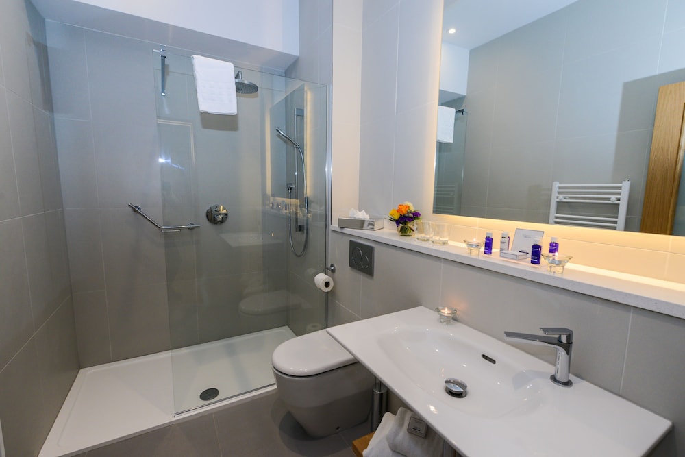 غرفة تنفيذية بسرير كينج، Premier Suites Plus Ballsbridge 3/3