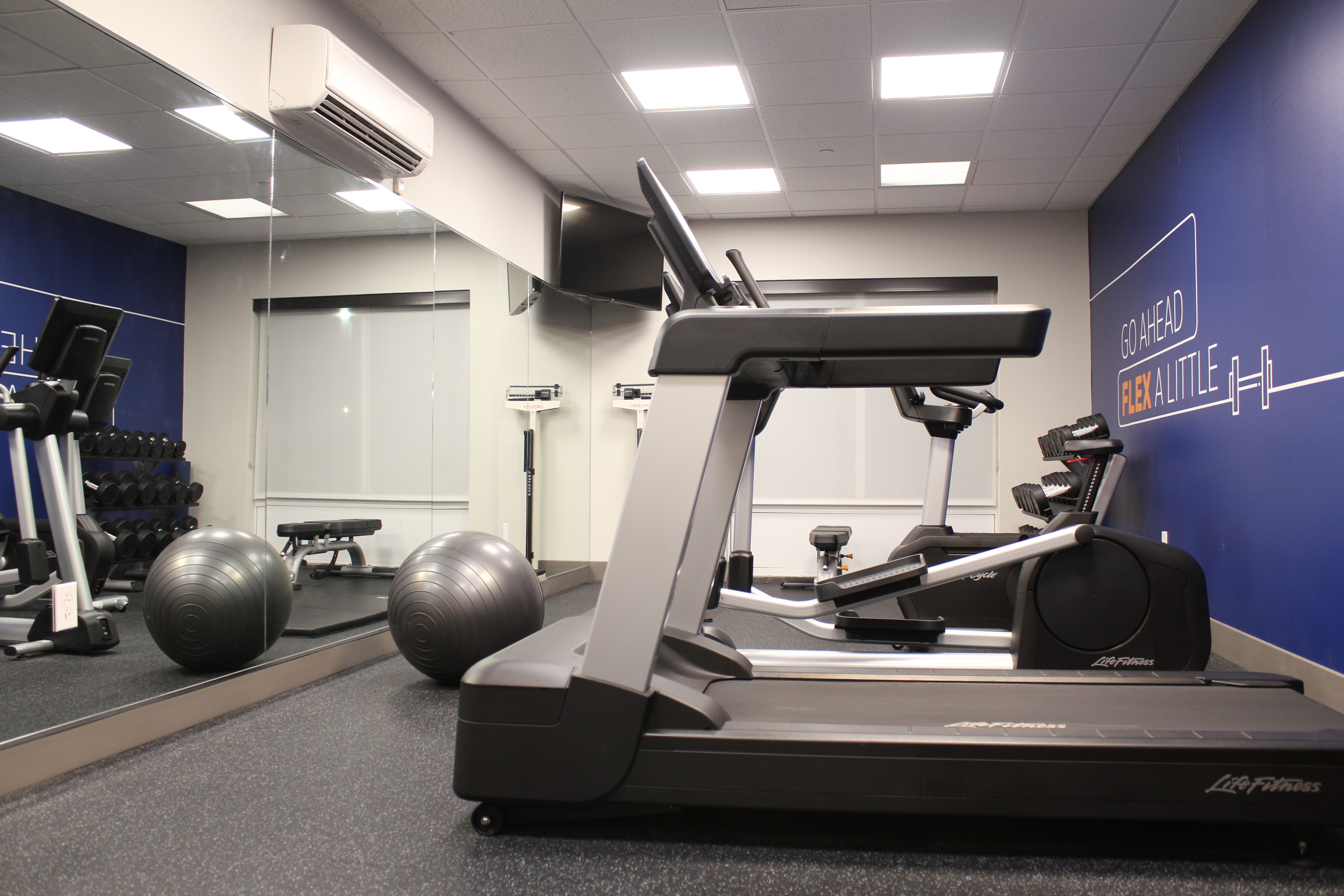 Holiday Inn Express Pembroke 26/50