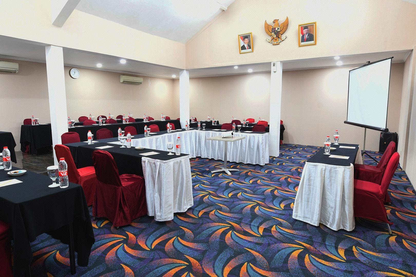 C'One Hotel Cempaka Putih powered by Archipelago 25/38