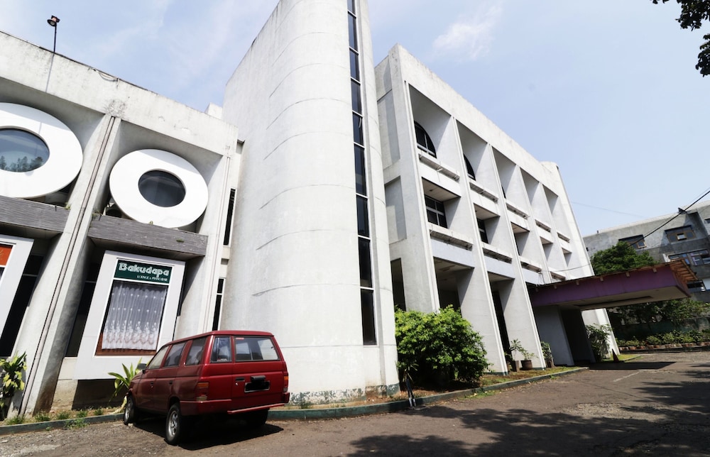 Hotel Istana Bandung 23/27