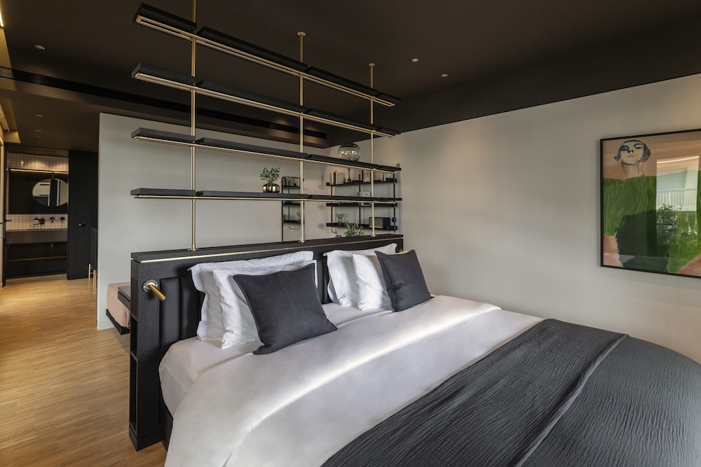 ROOM, ACROPOLIS VIEW, HOT TUB, XL