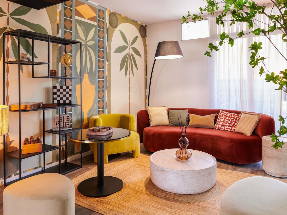 Kyriad Prestige Vannes Centre Palais Des Arts 42/66