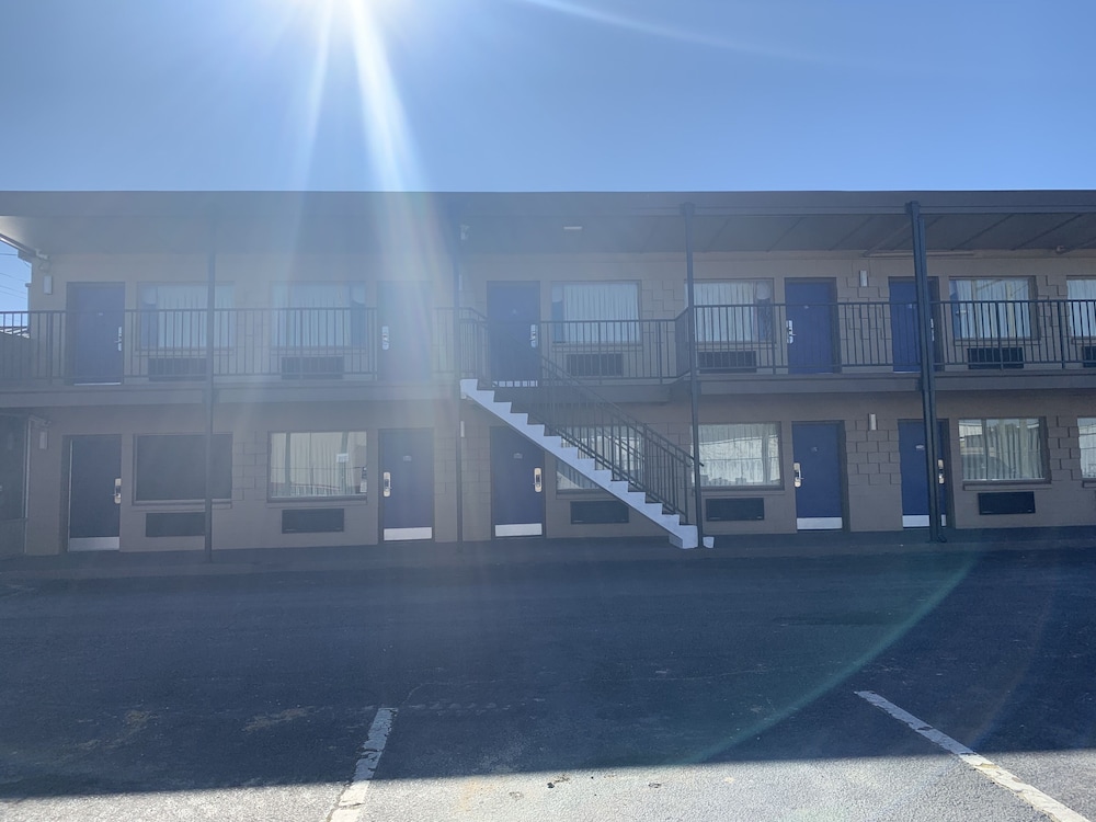 Motel6 Greenville, NC – ECU-Medical Center in GREENVILLE - NC