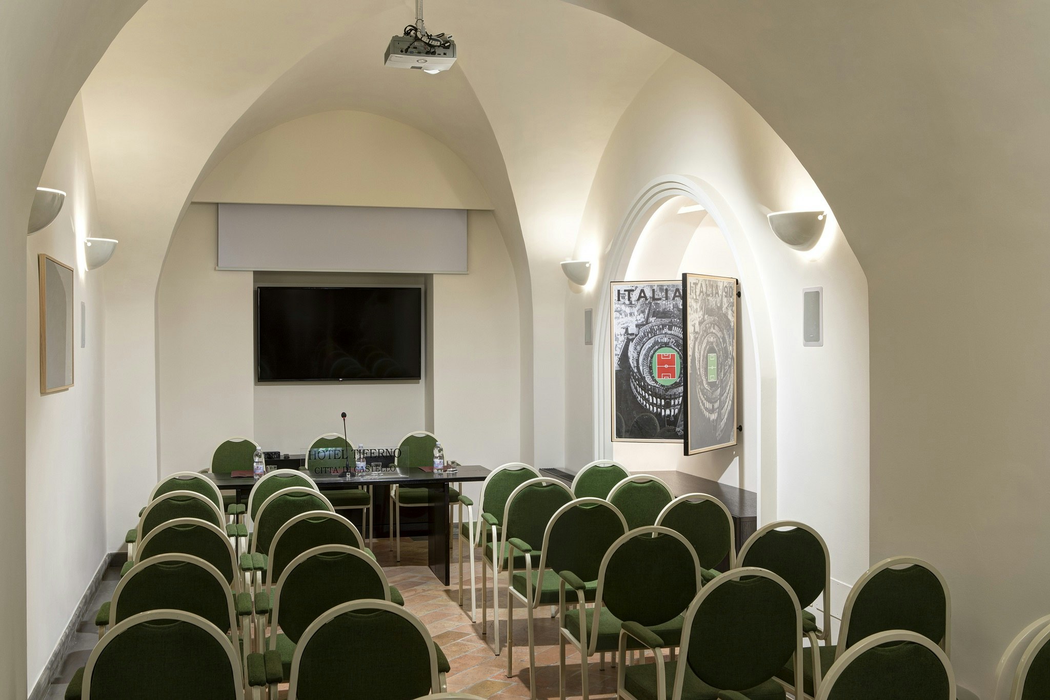 Hotel Tiferno 21/24
