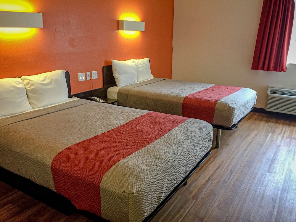 Motel6 Woodway, TX 20/41