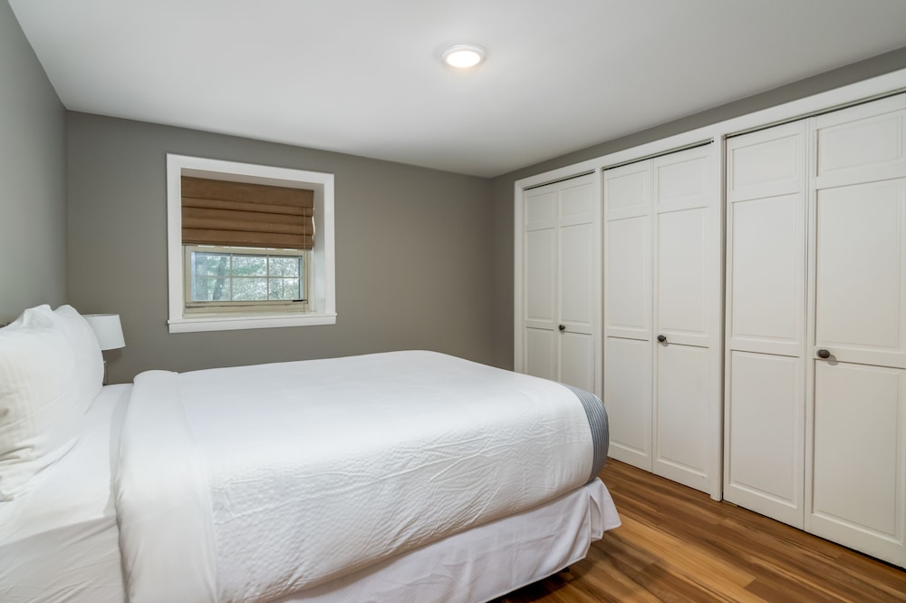 Grey Fox Inn Resort 13/66