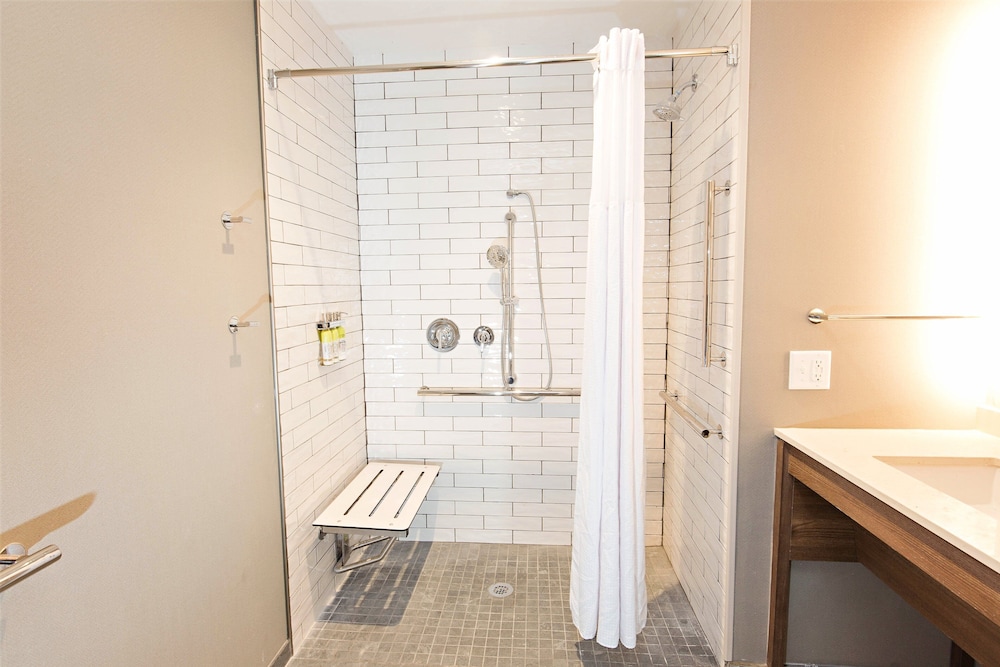 Staybridge Suites Denver North Thornton 20/67