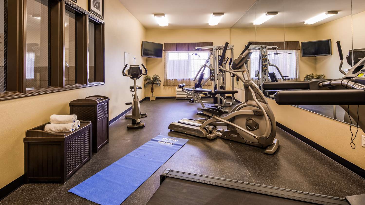 Best Western Plus Seminole Hotel and Suites 6/10