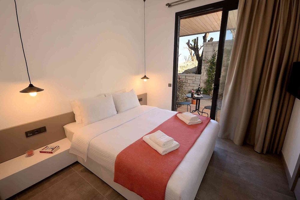 Yerli Otel Alacati 15/37