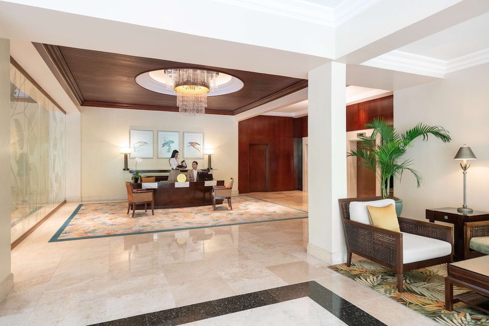 Lobby at EDSA Shangri-La Manila, MANDALUYONG