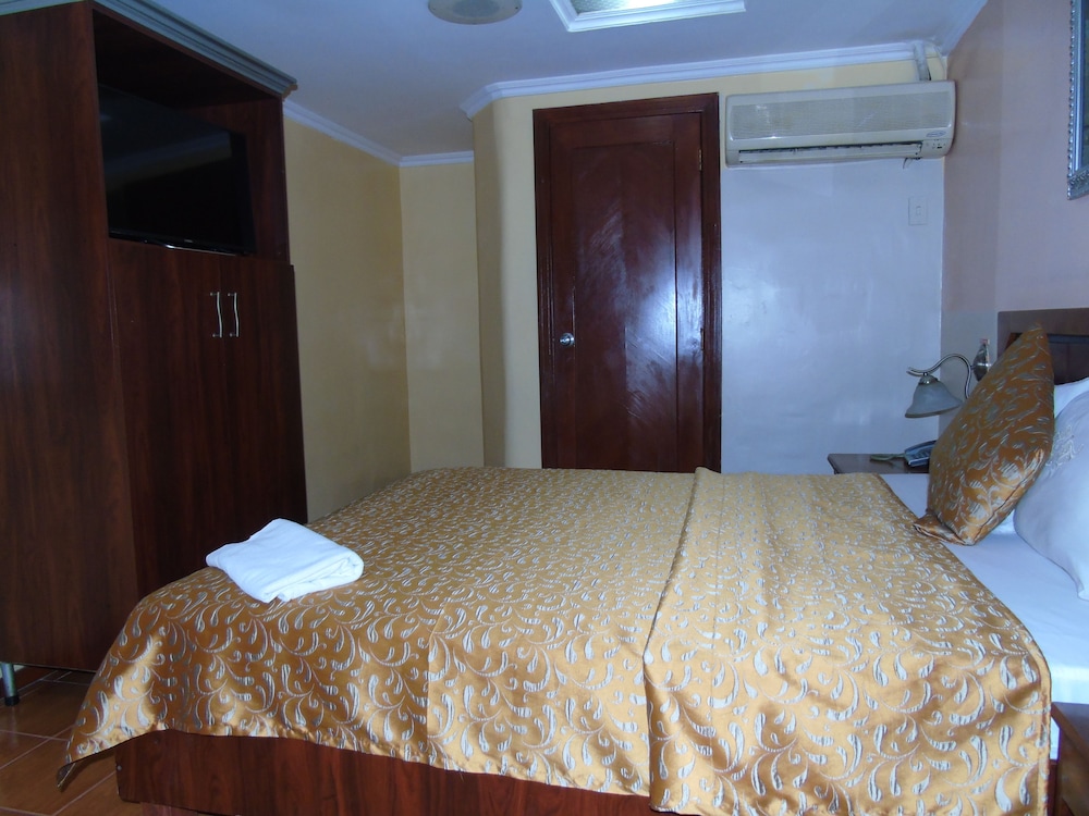 Hotel Malecon Inn 31/67