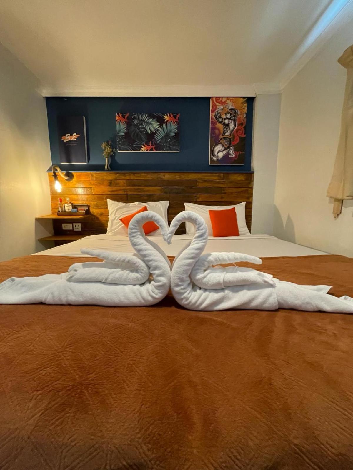 STANDARD, TWIN BEDS