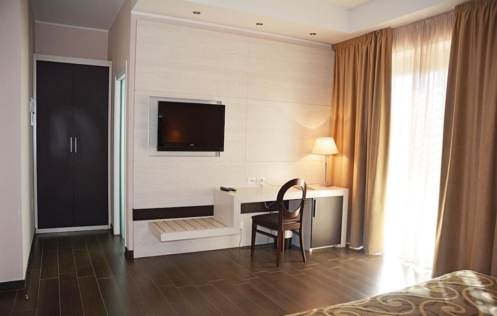 SHotel 31/49
