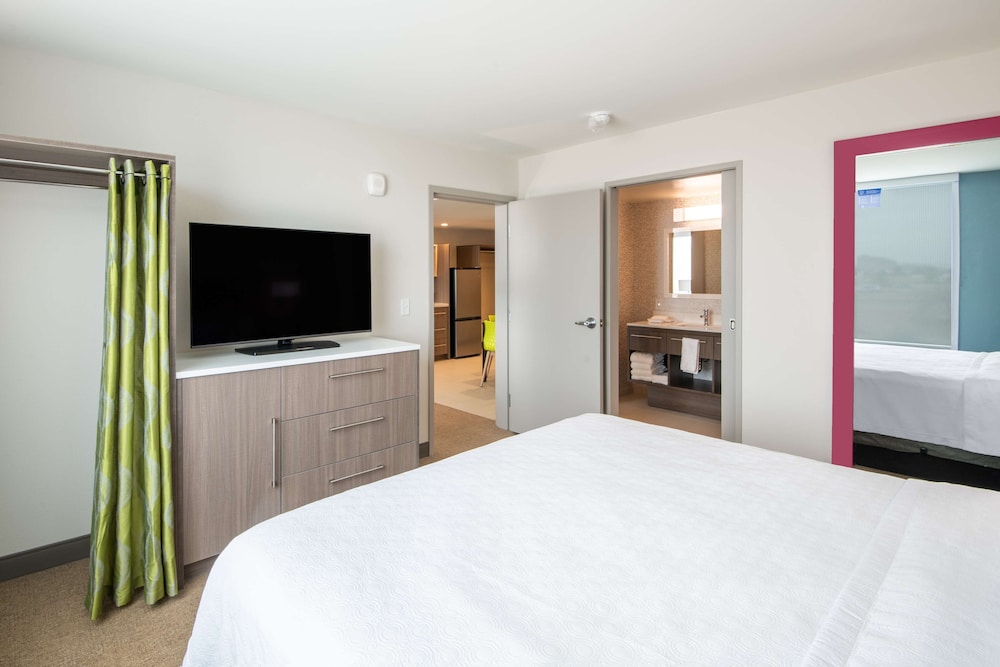 Home2 Suites By Hilton Phoenix Airport North 10/47