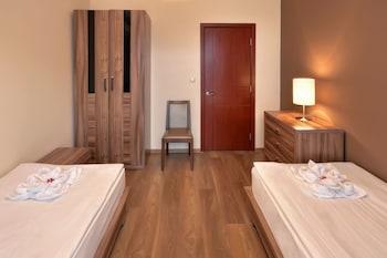 2 Bedrooms, Apartment, 2 Bathrooms
