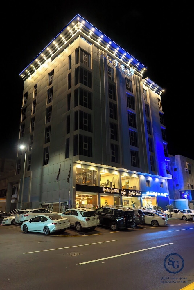 Signature Guest Hotel 3/50