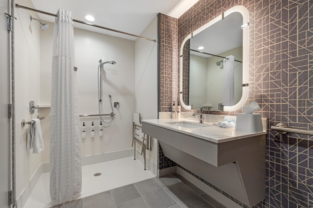 Homewood Suites by Hilton Walker Grand Rapids North 49/56