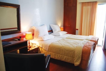 Ephira Hotel 25/56