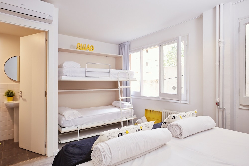 Free Hostels Barcelona 19/71