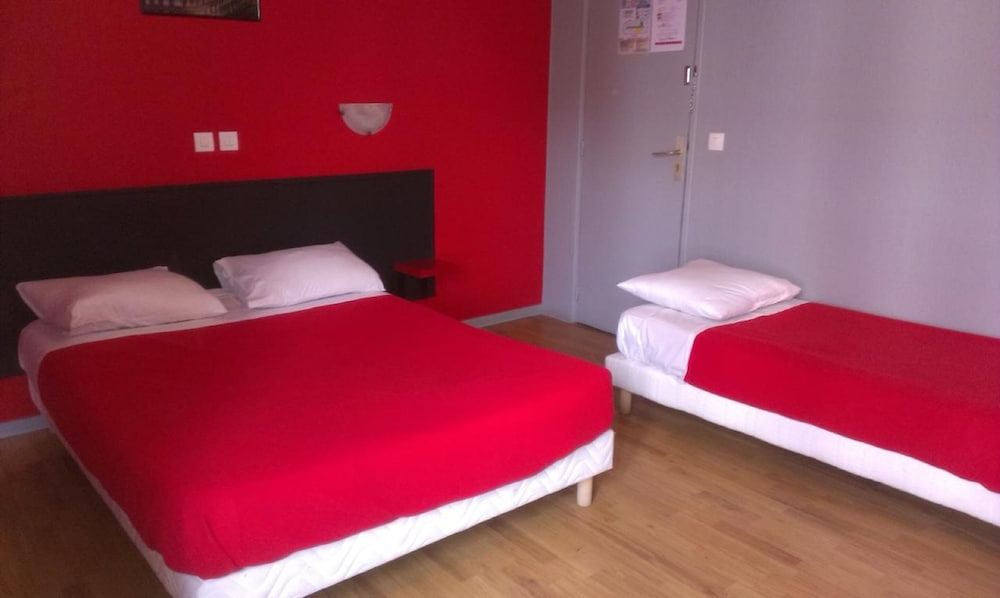 Hipotel Paris Gambetta Republique 29/58