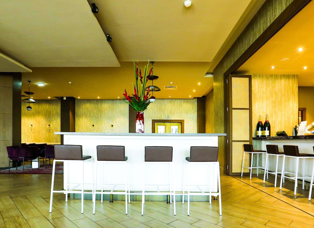 RADISSON BLU HOTEL, ABIDJAN AIRPORT 10/74