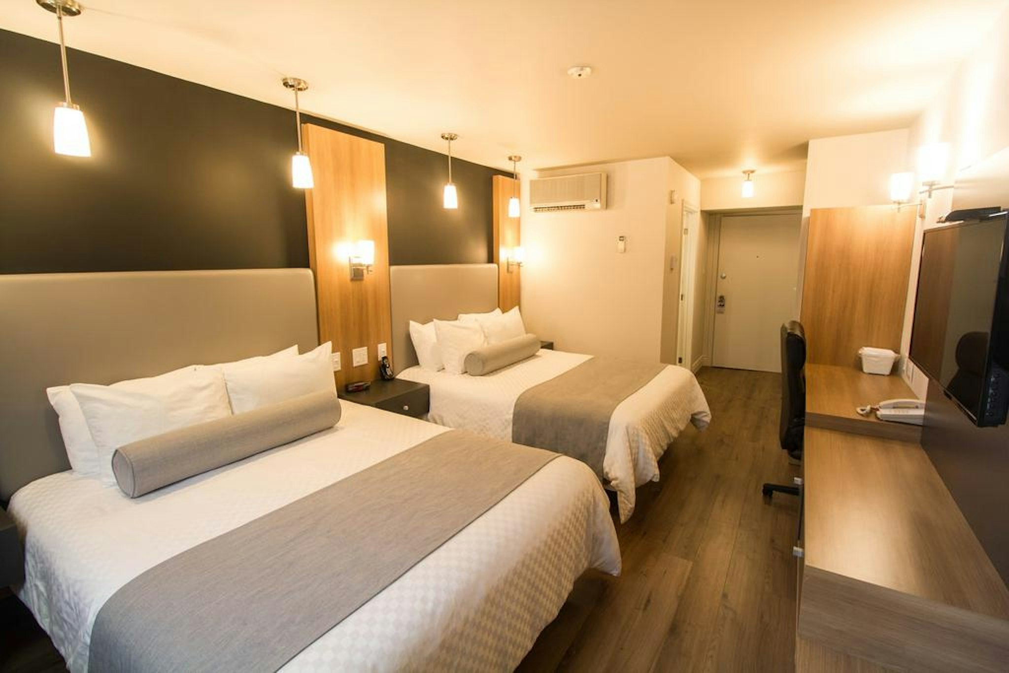 Hotel Marineau Shawinigan 2/26