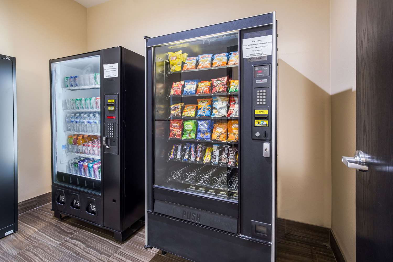 Quality Inn & Suites Caseyville - St. Louis 17/38