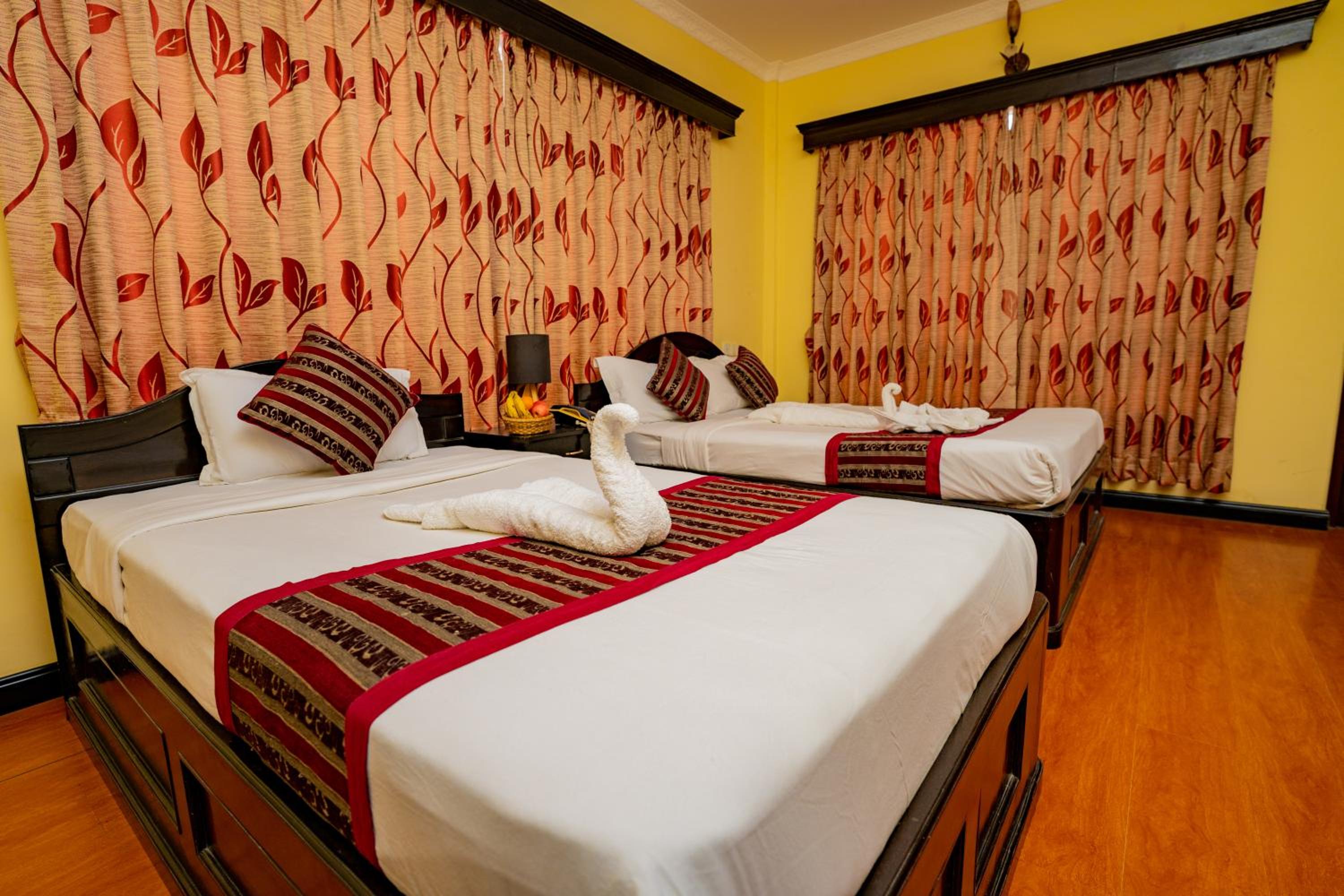 Hotel Bougainvillea 15/40