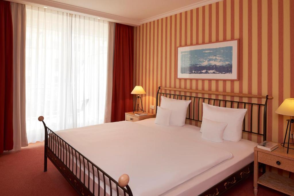 Standard, Single, Double Bed, Dorint Strandhotel Binz Rugen 2/4