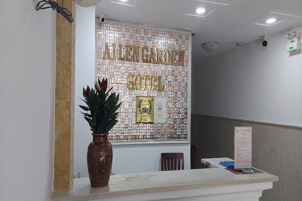 Ailen Garden Hotel 11/48