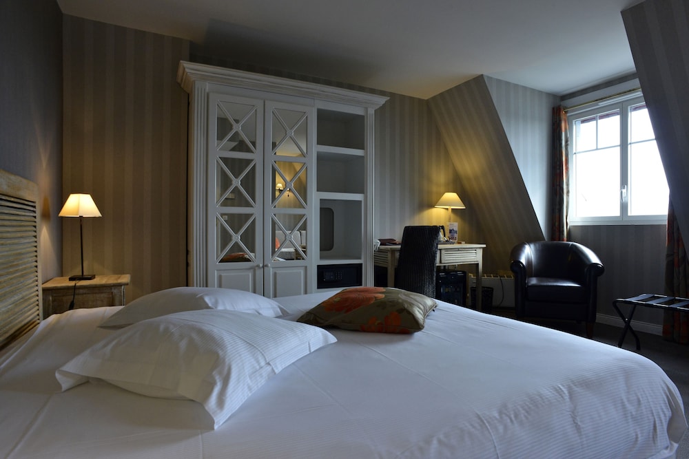 Qualys Hotel Almoria 20/75
