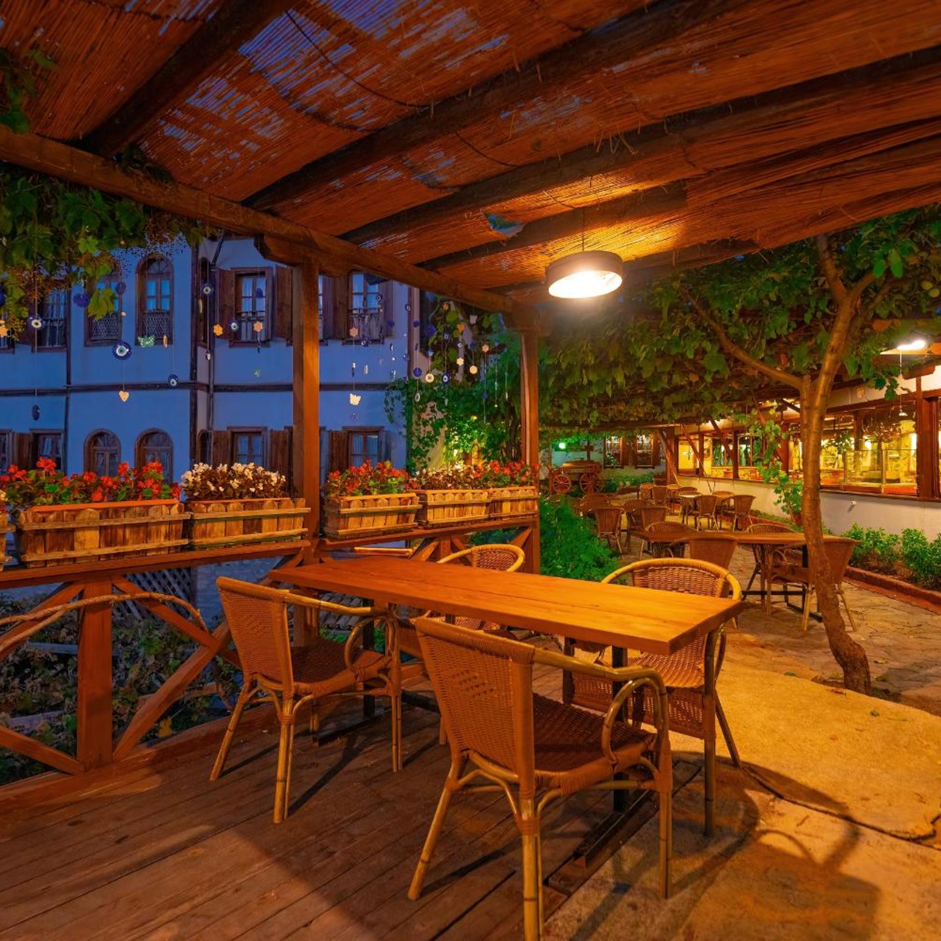 Cesmeli Konak Hotel 40/55