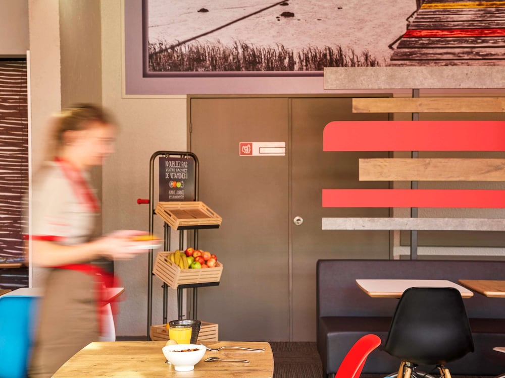 restaurant-cafeteria