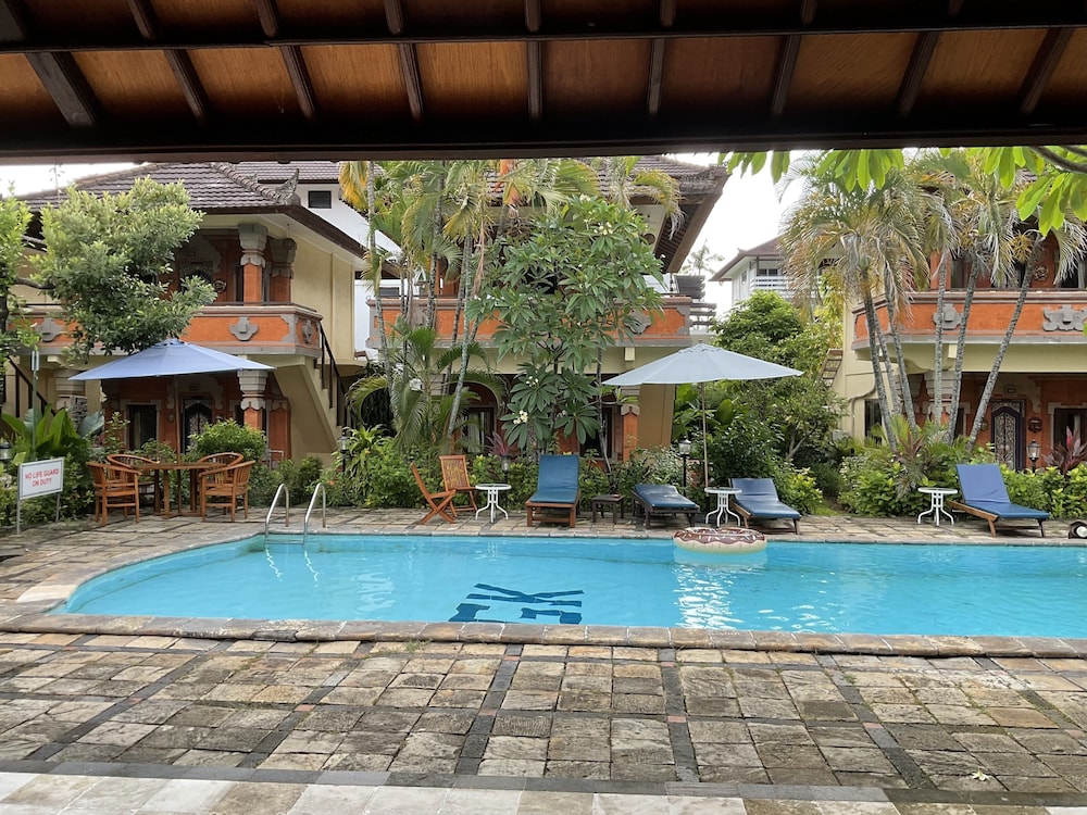 Hotel Kumala Bali (Grand Kumala) 56/62