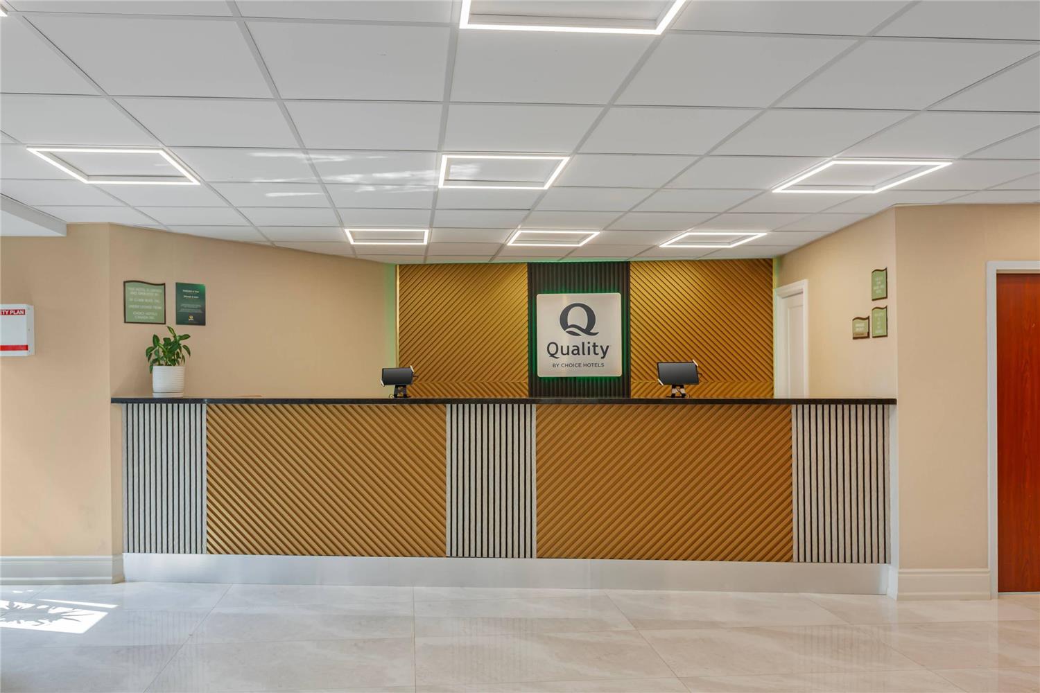 Quality Inn and Suites Brampton 12/47