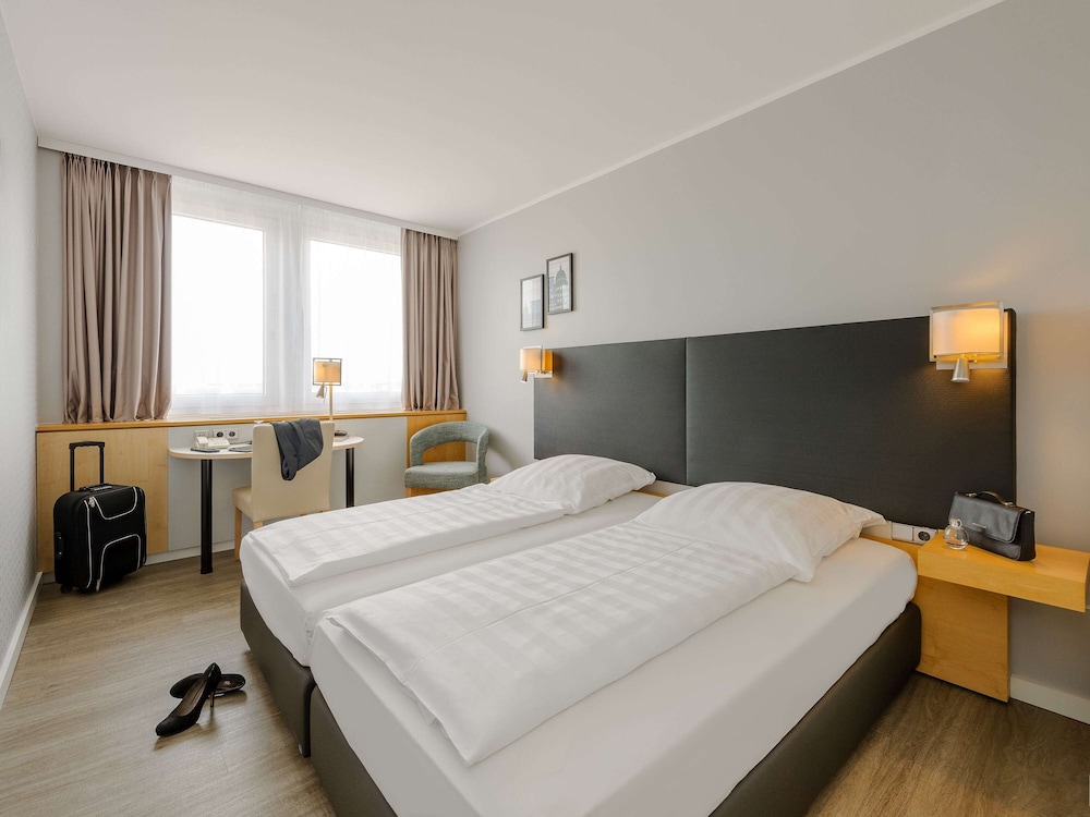 Standard, Double Bed