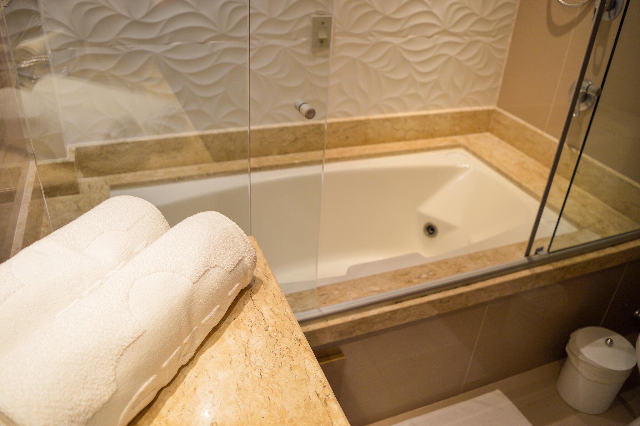 جناح فاخر، Sky Valle Hotel 4/4