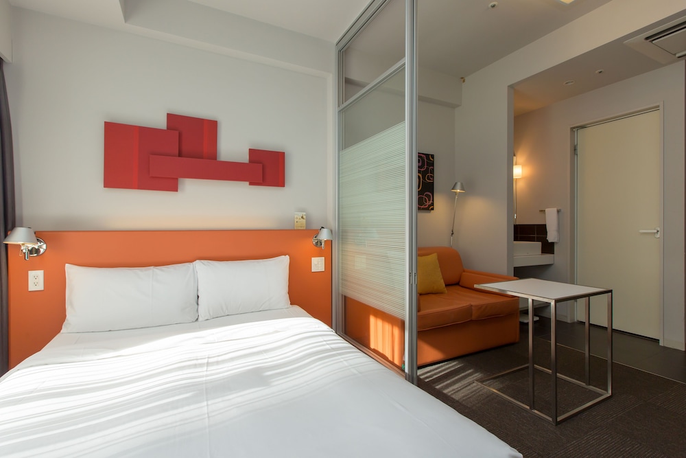 STUDIO, DOUBLE BED